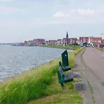 Houseboat In Near Edam Botel Volendam