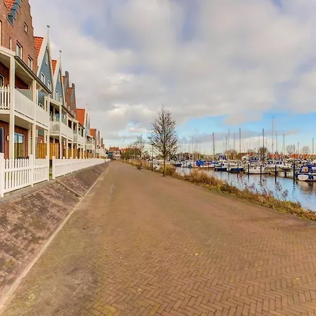 Botel Modern Houseboat In Marina Of *