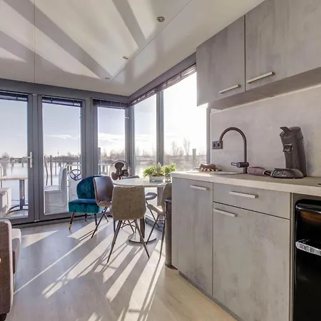 Båthotell Houseboat In Near Edam