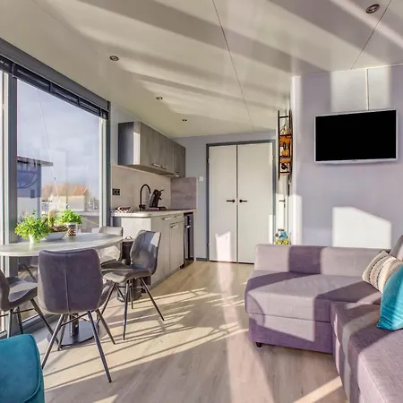 Båthotell Houseboat In Near Edam *