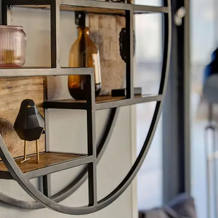 Houseboat In Near Edam * Volendam