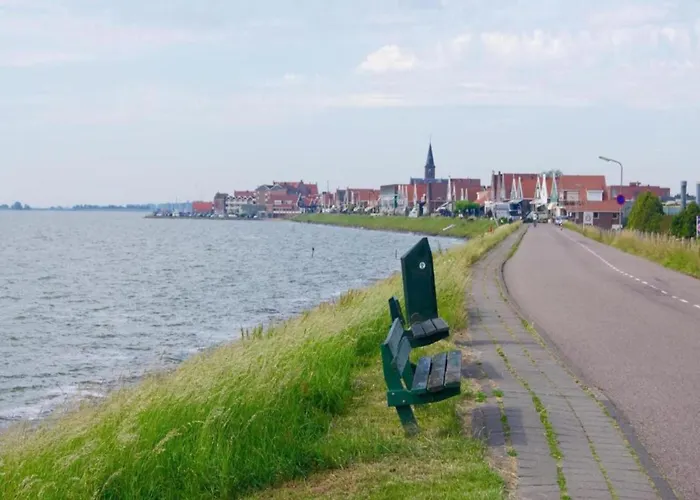 Houseboat In Near Edam 보트호텔 볼렌담